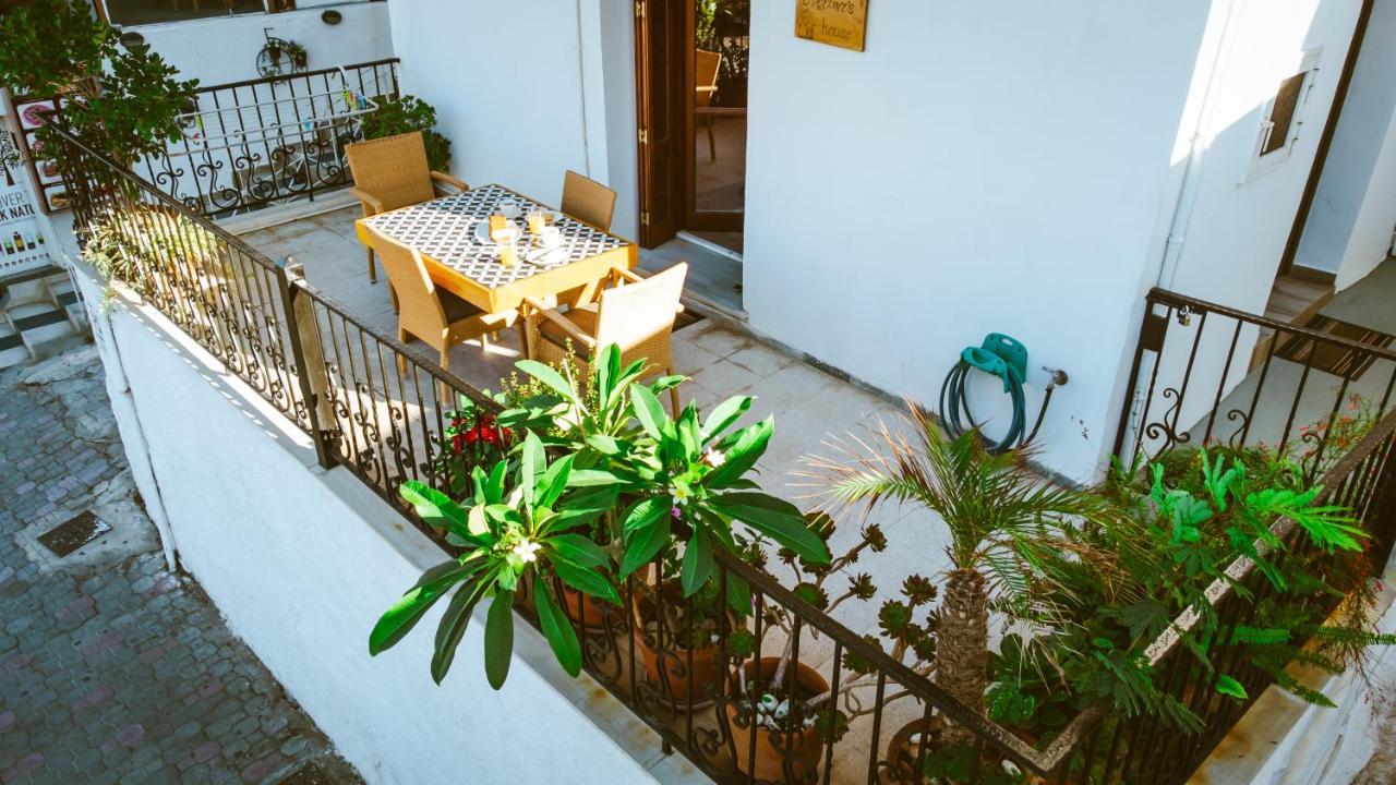 Evelinas House Platanias Lägenhet Platanés Exteriör bild
